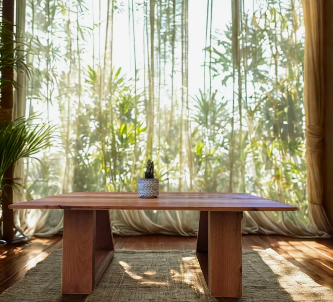 Mesa de café artesanal en madera de pochote